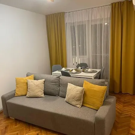 Lux Apartment Vivo Mall Baia Mare Exterior photo