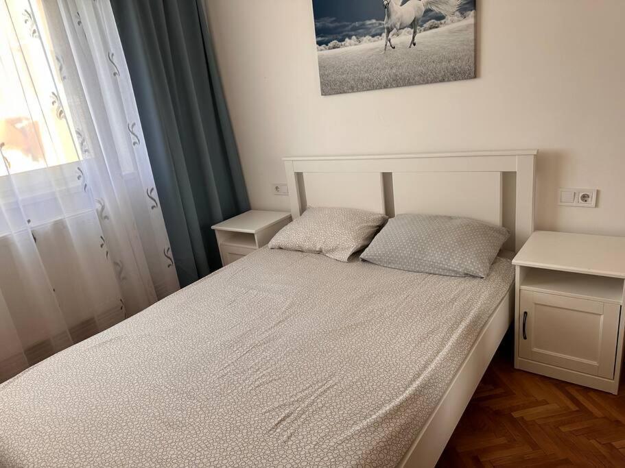 Lux Vivo Mall Apartment